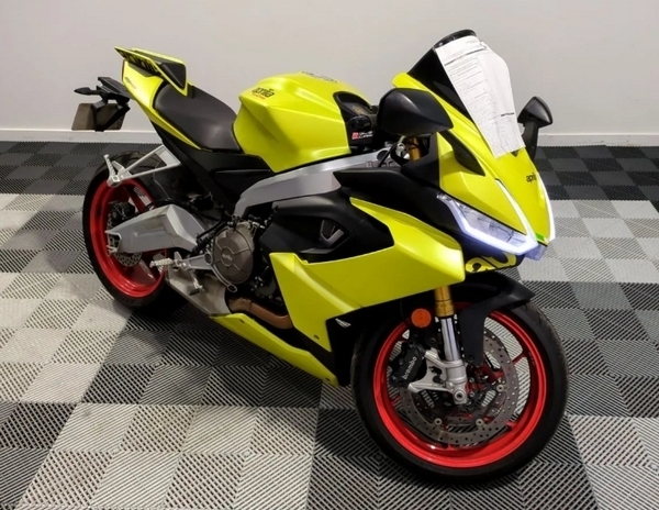 Aprilia RS 660 cm3 2022 (lot n° 23)