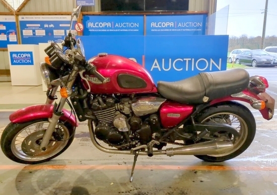 Triumph 900 cm3 Legend TT 2001 (lot n° 34)