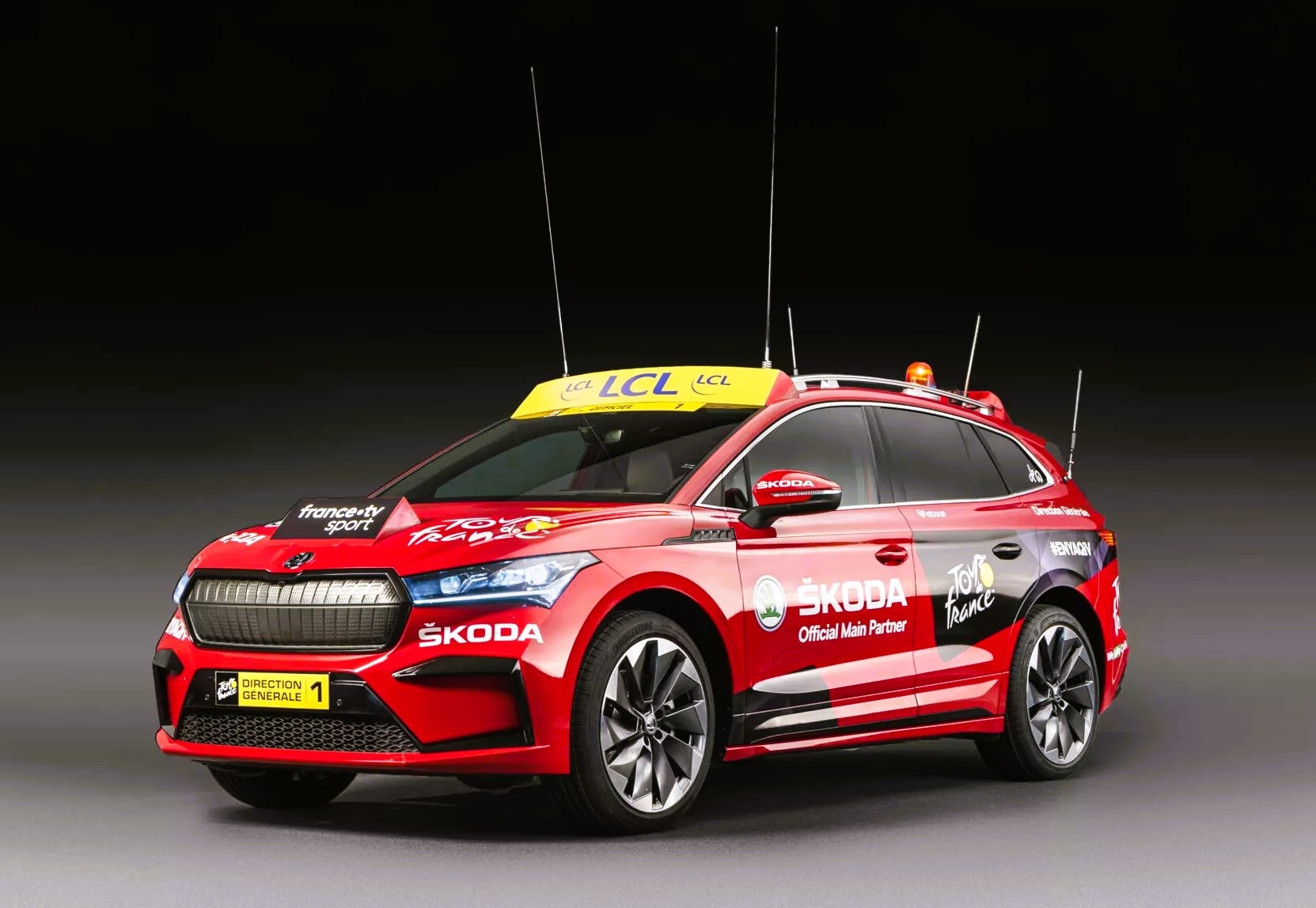 Maquette Atlas Skoda Superb TdF 2005 Directeur De Course - Échelle 1/43 - Métal, Rouge - Occasion TBE