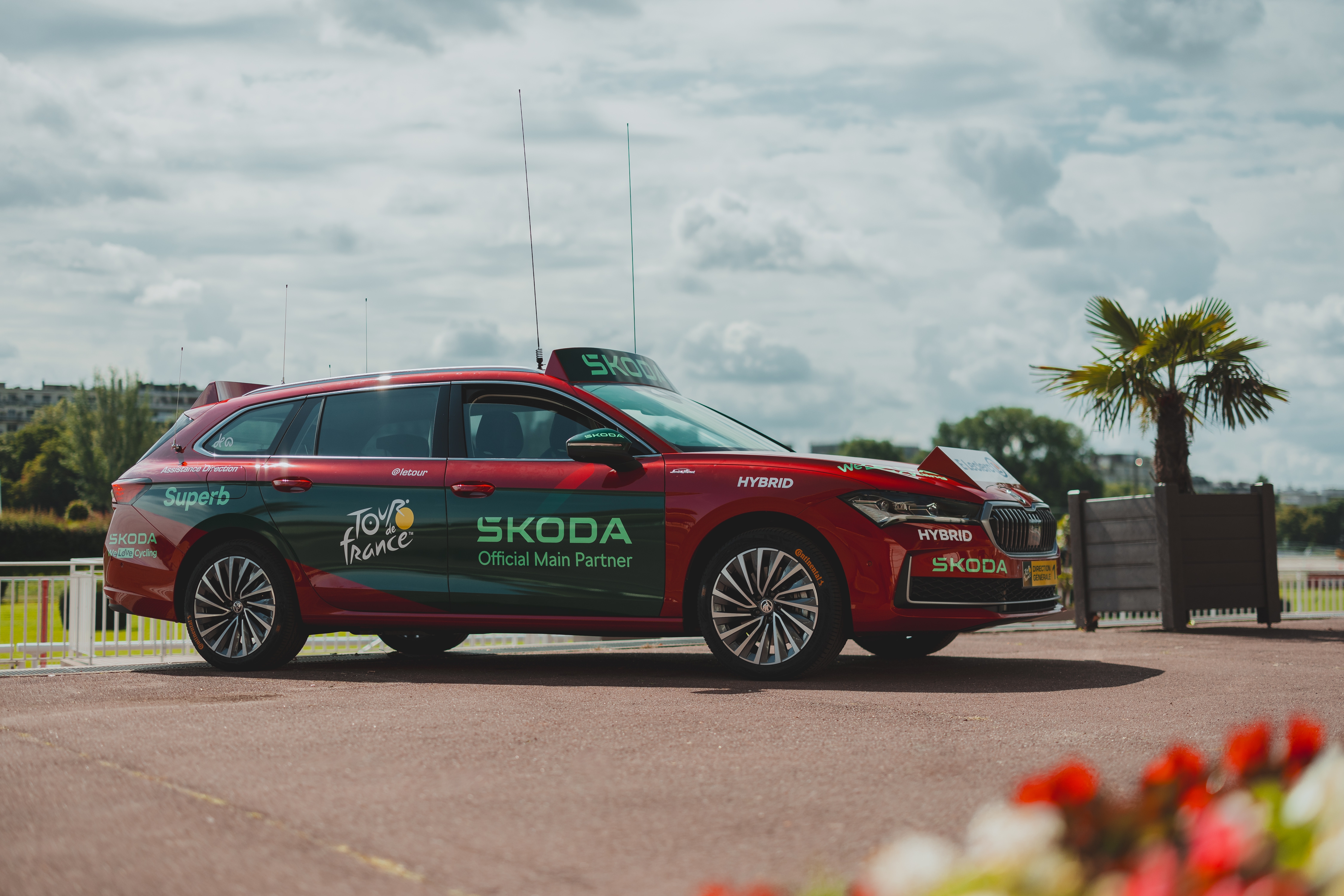 Goodies Tour De France 2024 Skoda : Porte-clés + Casquette Officiels