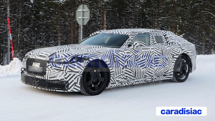 Qu’est-ce qui se cache sous le camouflage de la future Jaguar « GT » Type 00 (un patronyme non officiel) ? Nous devrions le savoir dans le courant de cette année.