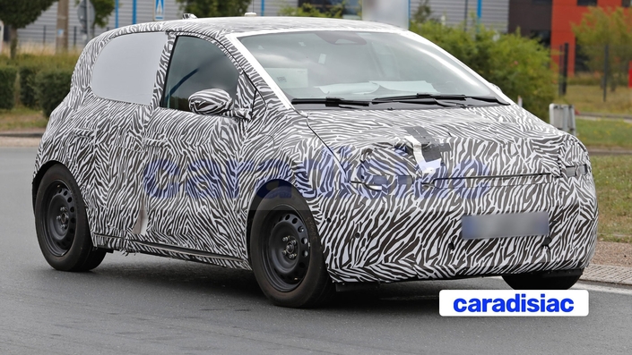 La Renault Twingo E-Tech avant d’être dévoilée a illustré plusieurs articles scoop de Caradisiac en 2025. La voici encore fortement camouflée.