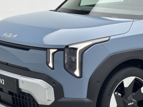 Kia continue son offensive électrique avec l'EV2, un SUV urbain taillé pour l'Europe présenté au salon de Bruxelles