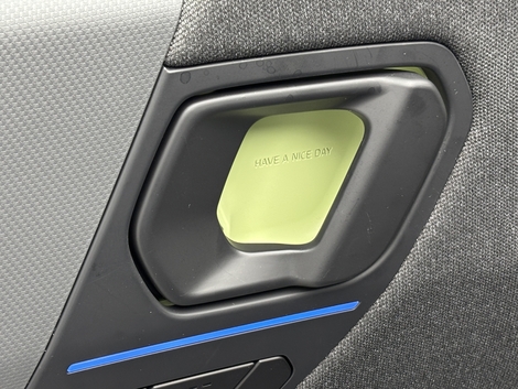 Kia continue son offensive électrique avec l'EV2, un SUV urbain taillé pour l'Europe présenté au salon de Bruxelles