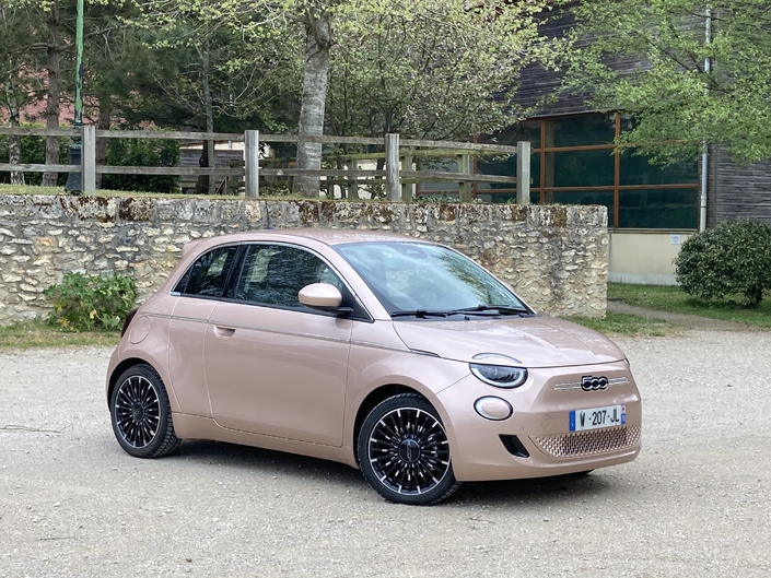 How To Remove The Radio On A Fiat 500 500e 