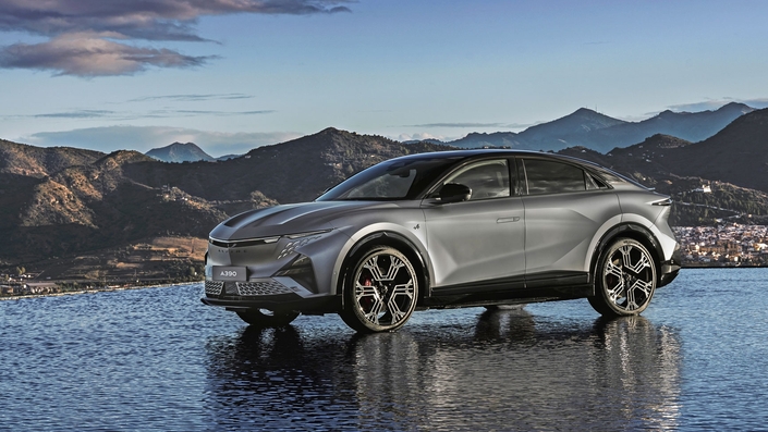 Nouveautés 2026 : SUV compacts – Premières livraisons pour l’Alpine A390, Subaru se relance avec l’Uncharted sur base de Toyota C-HR + et de nouvelles marques apparaissent : Genesis et Jaecoo.