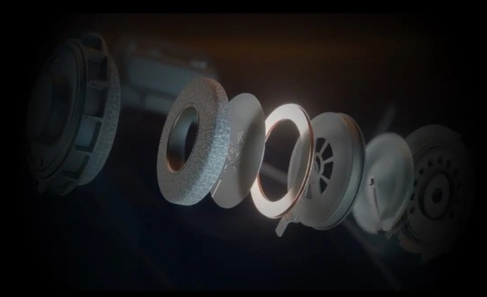 Le silence à moto n’est plus un rêve : schuberth dégaine le premier casque ANC de l’histoire