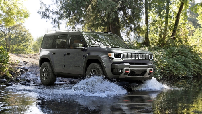 Nouveautés 2026 : SUV familiaux – Des nouveautés à foison, entre les DS N° 7, Toyota Rav4, Porsche Cayenne Electric, MG S9 PHEV, Renault Filante, Mercedes GLB, BMW iX3, il y a de quoi se perdre.