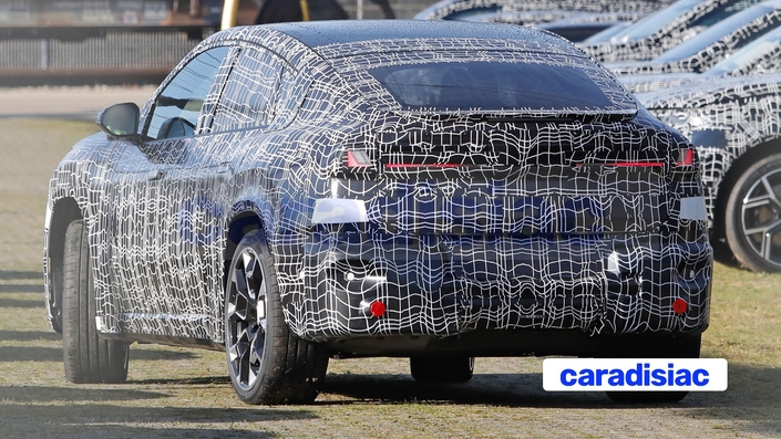 Nouveautés 2026 : SUV familiaux – Des nouveautés à foison, entre les DS N° 7, Toyota Rav4, Porsche Cayenne Electric, MG S9 PHEV, Renault Filante, Mercedes GLB, BMW iX3, il y a de quoi se perdre.