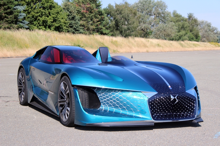 https://images.caradisiac.com/images/9/7/7/6/169776/S1-presentation-video-ds-x-e-tense-du-virtuel-au-reel-558409.jpg S1-presentation-video-ds-x-e-tense-du-virtuel-au-reel-558409