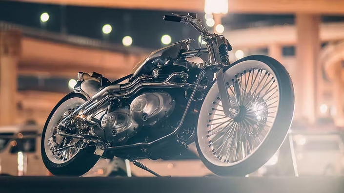 Royal Enfield Classic 1300 Vita : un délire mécanique unique venu du Japon !