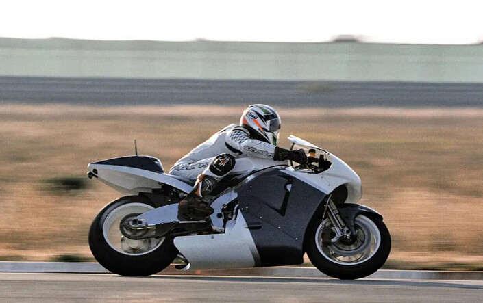 Le projet "M1" : quand BMW cachait une MotoGP dans un garage italien