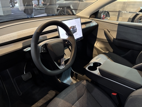 La Tesla Model Y Standard présentée au Salon de Bruxelles 2026