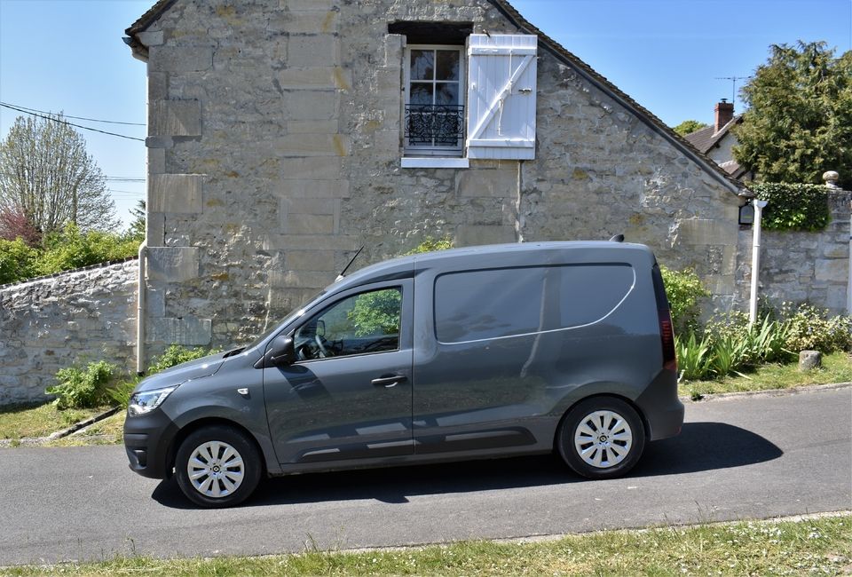 Renault express van