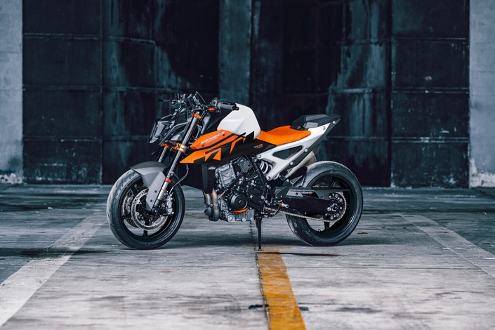 La gamme des KTM Duke est prête pour attaquer l’année 2026
