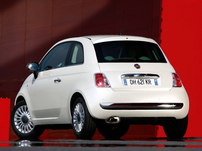 Soigné dans les moindres détail, le design de la Fiat 500 ne fait pas l'impasse sur la fonctionnalité, preuve d'une étude rigoureuse.