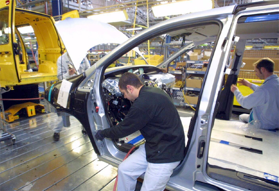 Le secteur automobile emploie 10% des actifs français : vrai ou faux ?