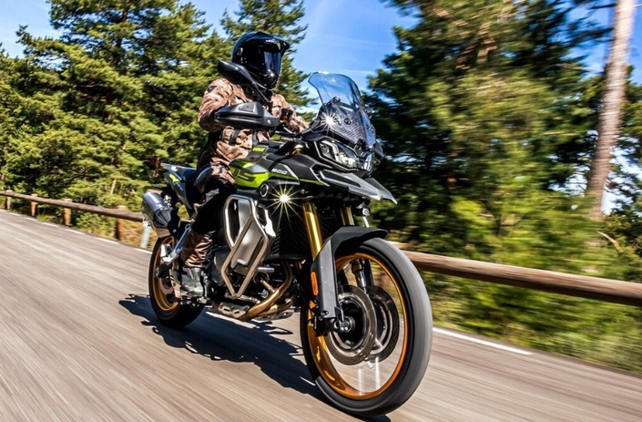 BMW a livré sa technologie à la Chine… et s’est fait dépasser en Espagne. Et en France ? Le signal est déjà là