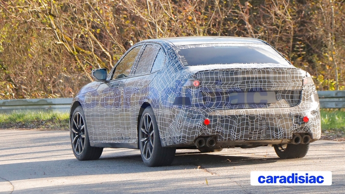 Nouveautés 2026 : Grandes berlines – On salue le retour de la Lancia Gamma et de Jaguar avec une électrique. L’arrivée d’une Ferrari GT électrique et de nombreux restylages à venir