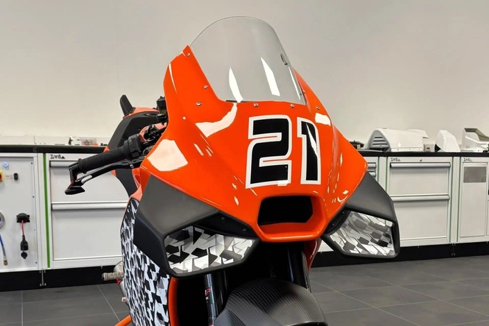KTM Super Duke : ce kit allemand signé Krämer transforme la « Bête » en une arme de course absolue !