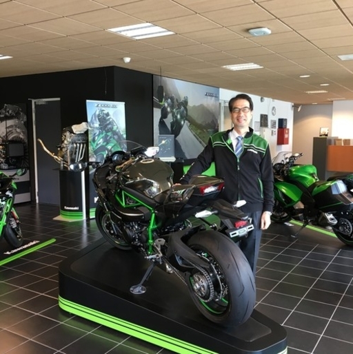 Kawasaki rencontre des problèmes de matériaux pour alimenter ses concessions.