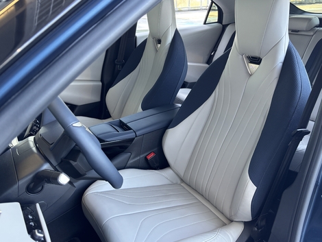 Les sièges ici équipés du pack confort sont à la fois beaux et confortables.