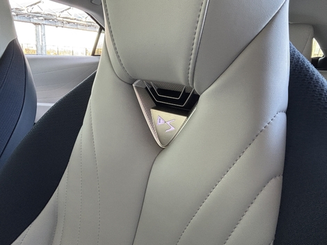 Le chauffage de nuque placé bas, chauffera principalement votre dos.