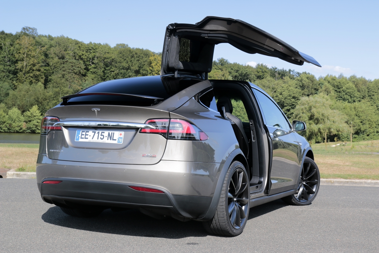 Essai Vidéo Tesla Model X Navette Spéciale