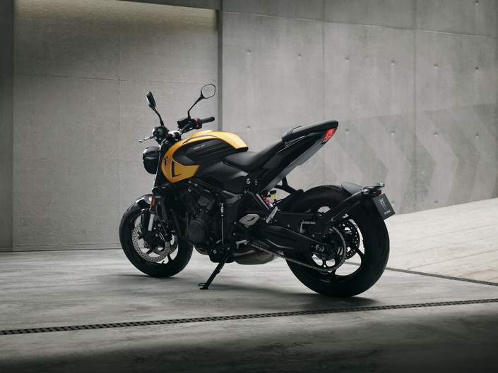 Nouveau style, plus de puissance et de nombreuses améliorations pour un prix inchangé : les Triumph 660 Trident et Tiger 2026 frappent fort