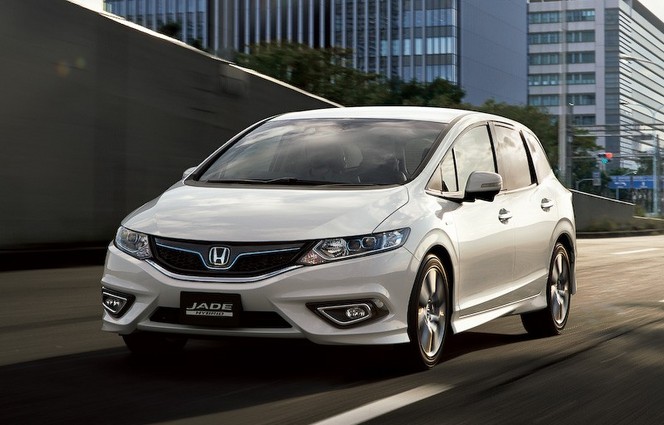 tokyo auto salon 2015 : honda présente jade, un break hybride