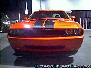 Dodge Challenger: la version de série nue !