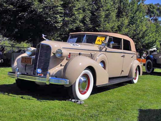 Photo cadillac serie 62