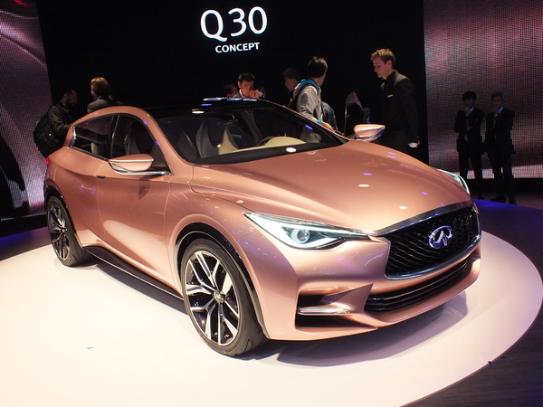 Infiniti Q30 Concept