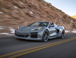 Chevrolet Corvette C8 E-ray Convertible