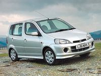 photo de Daihatsu Yrv