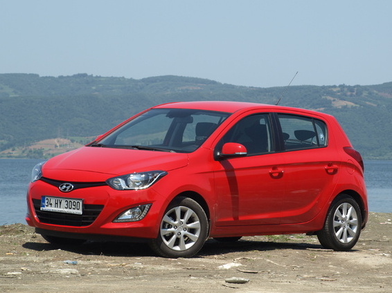 Fiches Techniques HYUNDAI I20 2010 HYUNDAI I20 Fiches Techniques HYUNDAI I20 2010 HYUNDAI I20