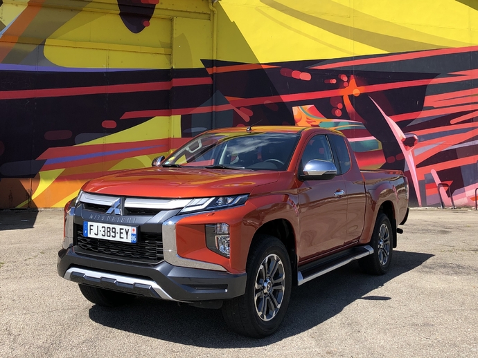 Revue Technique Mitsubishi L200 K74 Pdf Gratuit Fiche technique Mitsubishi L200 - Mitsubishi L200 par année