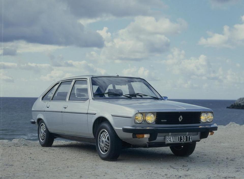 Renault R30 : essais, fiabilité, avis, photos, prix