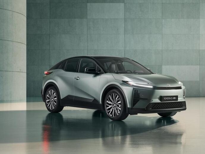 Toyota C-hr+