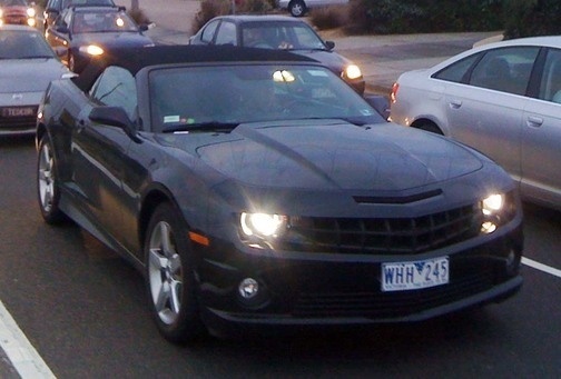 Spyshot : la Chevrolet Camaro cabriolet se cache en Australie