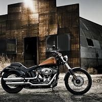 Nouveauté 2011 - Harley Davidson: Le Softail se dépouille avec le label Blackline