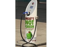 PETA souhaite faire la promotion d'un régime sans viande sur les bornes de chargement pour véhicules électriques