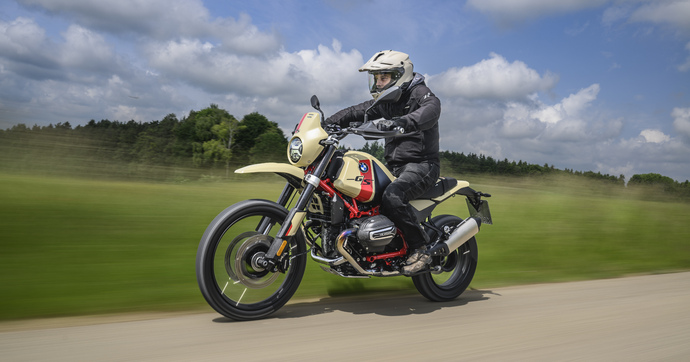 Comment faire simple, quand on peut faire cher ? La réponse avec la BMW R12 G/S