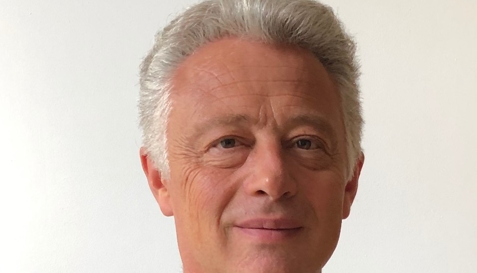 Interview Confinee Frank Marotte Pdg De Toyota France Nous Allons Digitaliser La Distribution De Toute La Gamme Jusqu A La Transaction Finale