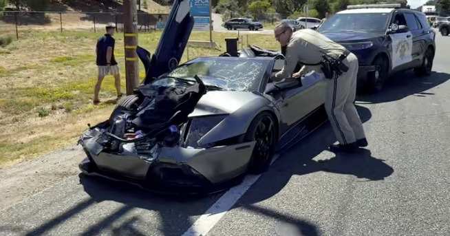 Il percute depuis sa Lamborghini une Jaguar qui lui appartient