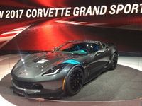 Chevrolet Corvette Grand Sport: le look, mais pas que - Vidéo en direct du salon de Genève 2016