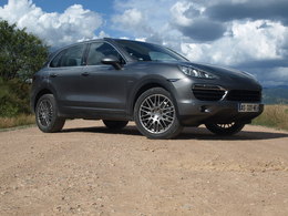 Grèce : on y trouve plus de Porsche Cayenne que de personnes capables d'en acheter