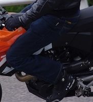 Essai Helston's Alan: un jean pour la route.