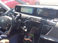 Voiture autonome: PSA dévoile sa feuille de route (vidéo)