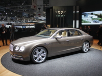 Vidéo en direct du Salon de Genève 2013 - Bentley Flying Spur : une bonne évolution